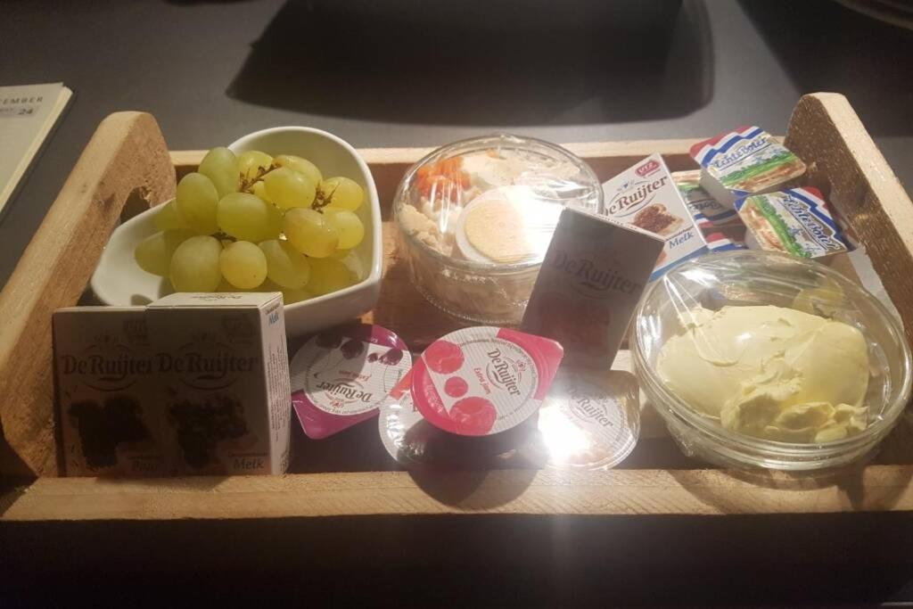 B&B Hoeve Dijkstal Logeren Op De Boerderij 荷属圣马丁 外观 照片